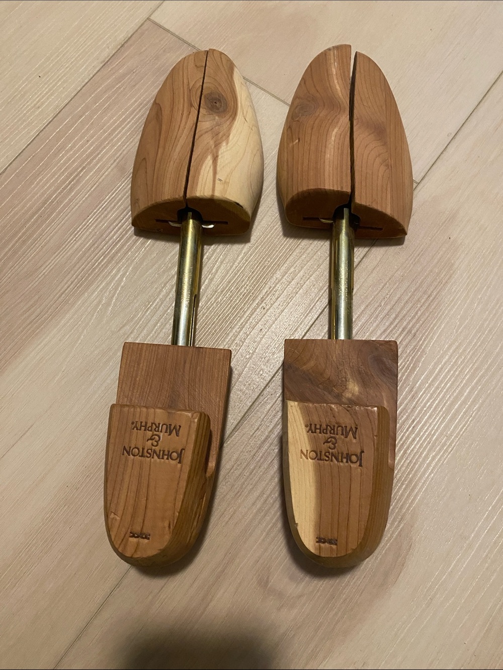 Johnston & Murphy Natural Cedar Shoe Trees — Pair